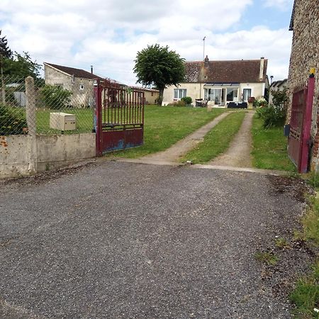 Chambres D'Hotes A La Campagne Senonches Exteriör bild