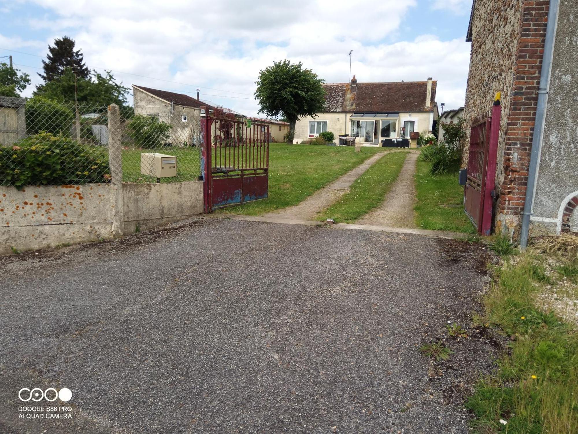 Chambres D'Hotes A La Campagne Senonches Exteriör bild